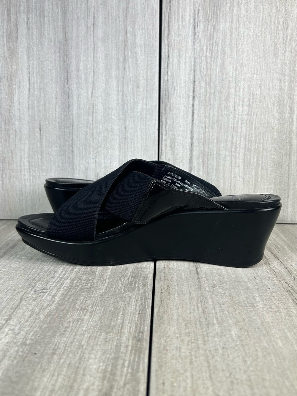 Dansko Ava Black Cross Strap Wedge Slip On Elastic Mules Shoes Women’s Size 8 - Picture 2 of 11